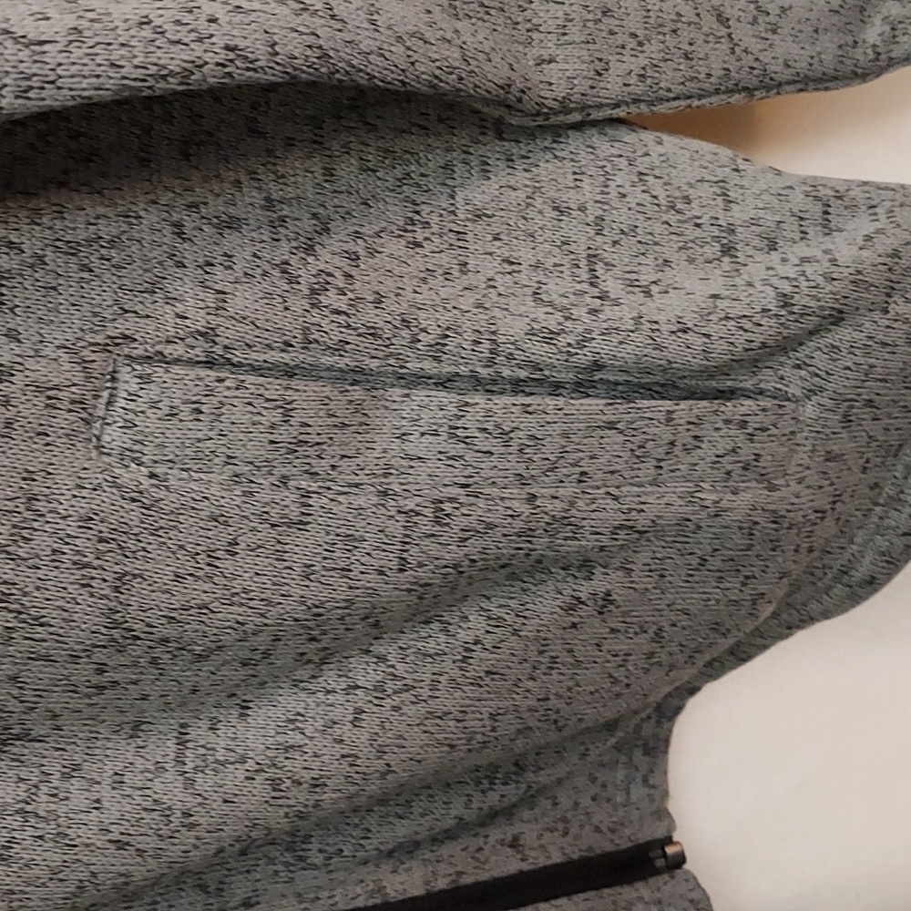 Captivating Pitt Jacket - Picture 2 of 10